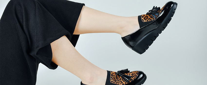 How to lace loafers